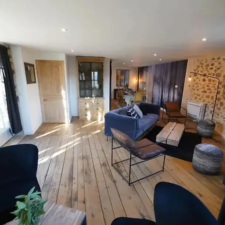 Сasa de vacaciones Maison Spacieuse Avec Piscine A *