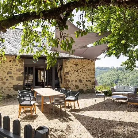 Сasa de vacaciones Maison Spacieuse Avec Piscine A