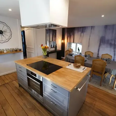 Holiday home Maison Spacieuse Avec Piscine A