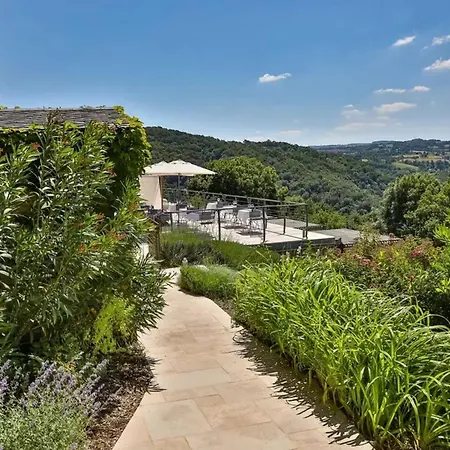 Maison Spacieuse Avec Piscine A Сasa de vacaciones Maleville