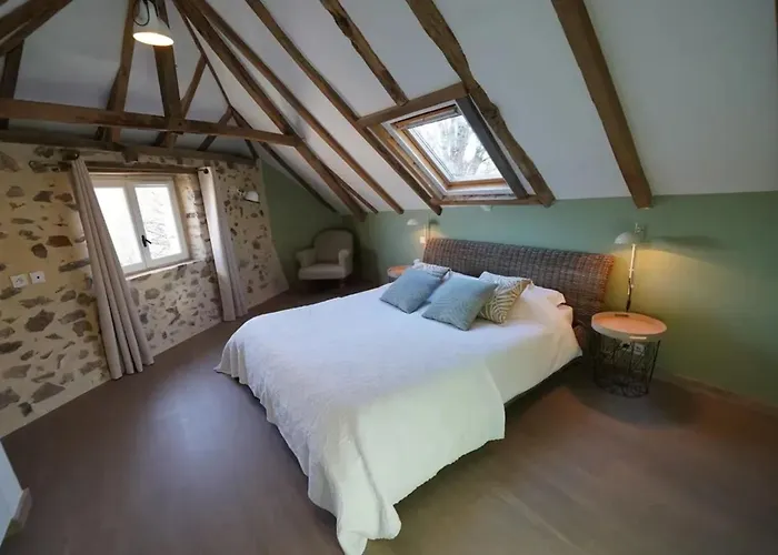 Maison Spacieuse Avec Piscine A Сasa de vacaciones *