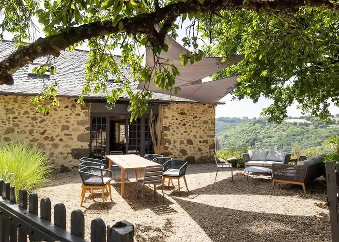 Сasa de vacaciones Maison Spacieuse Avec Piscine A