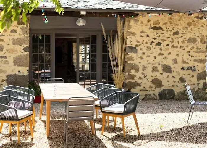 Maison Spacieuse Avec Piscine A Сasa de vacaciones *